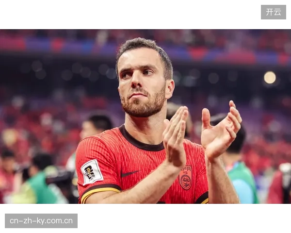 归化前锋塞尔吉尼奥头球首秀破门，中国男足在客场险胜新加坡队